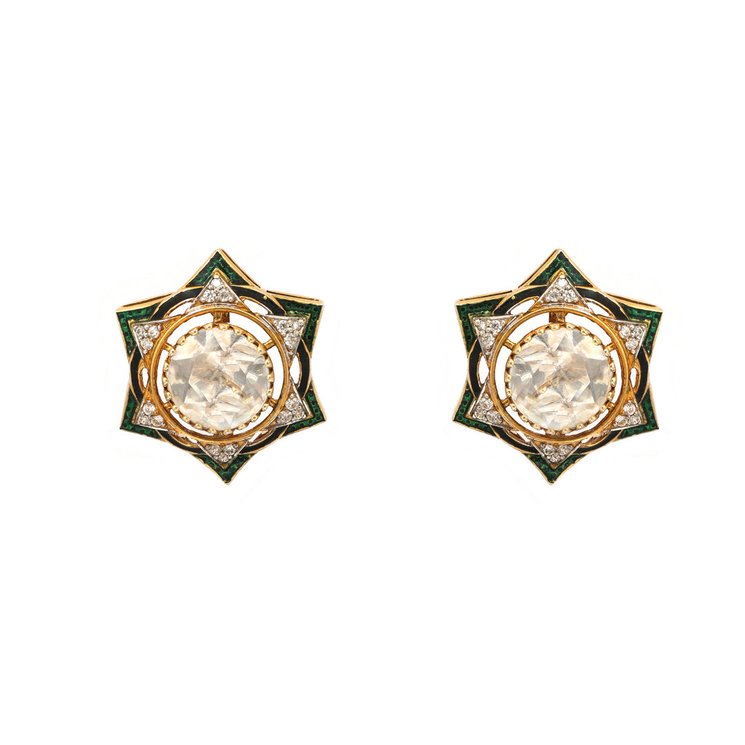 Starburst Emerald: star-shaped earrings with a clear centre and green-toned border