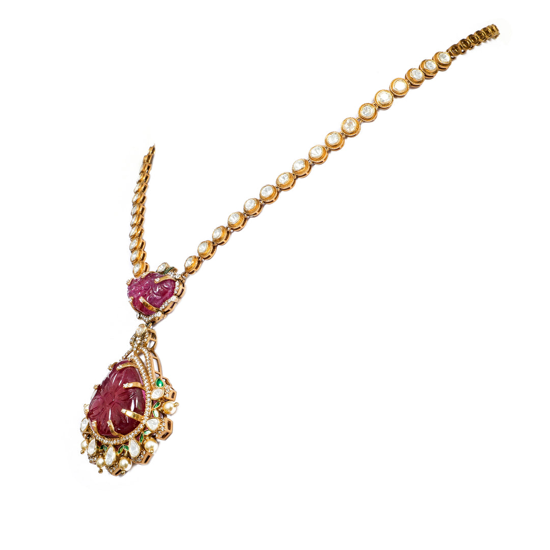 Pink Teardrop Pendant Necklace: fine necklace with a pink teardrop pendant and clear-stone detailing